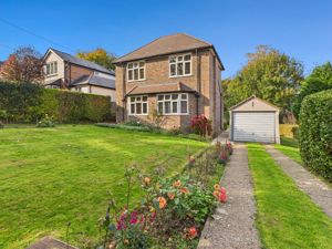 FRONT ASPECT AND DRIVEWAY TO GARAGE- click for photo gallery